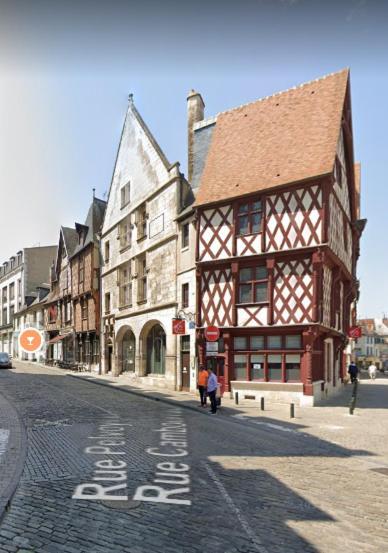 201 Studio Historique A Colombages Bourges Exterior foto